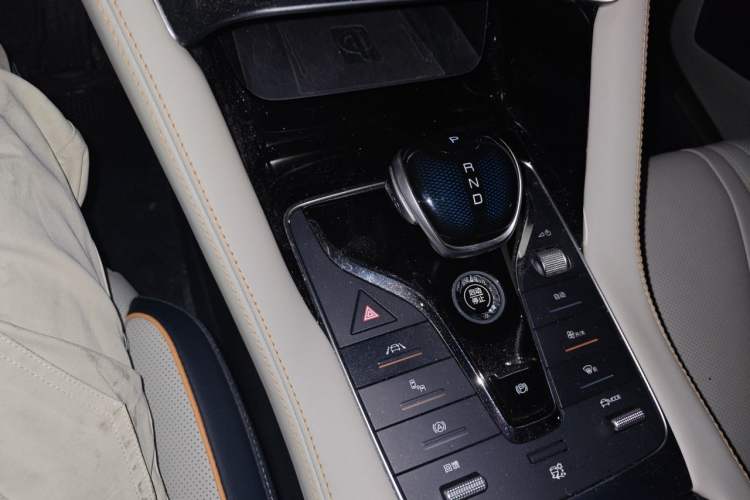 Used BYD Song PLUS New Energy 2021 EV Flagship Model Gear Lever