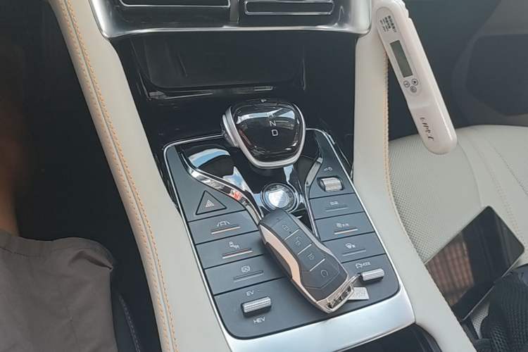 Used BYD Song PLUS New Energy 2021 DM-i 51KM Prestige Model Gear Lever