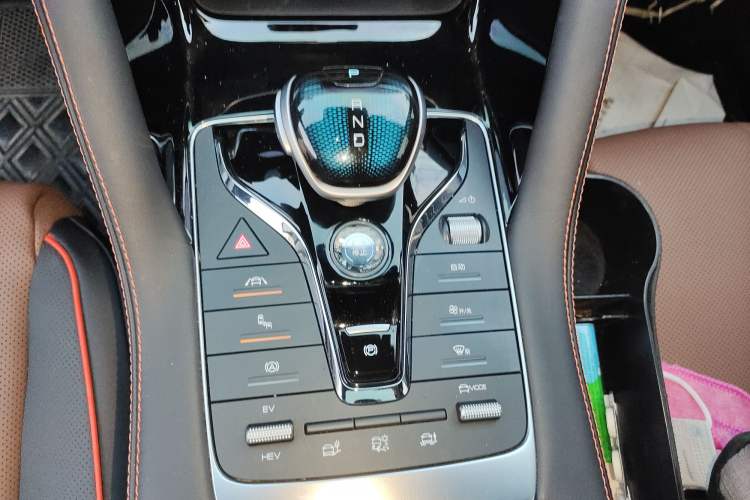 Used BYD Song PLUS New Energy 2021 DM-i 100KM Four-Wheel Drive Flagship PLUS Gear Lever