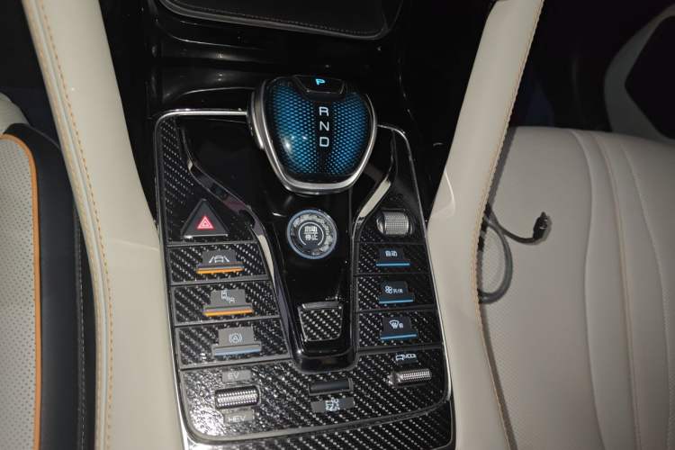 Used BYD Song PLUS New Energy 2021 DM-i 110KM Flagship PLUS Gear Lever