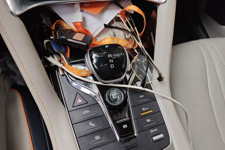 Used BYD Song PLUS New Energy 2021 DM-i 110KM Flagship PLUS Gear Lever