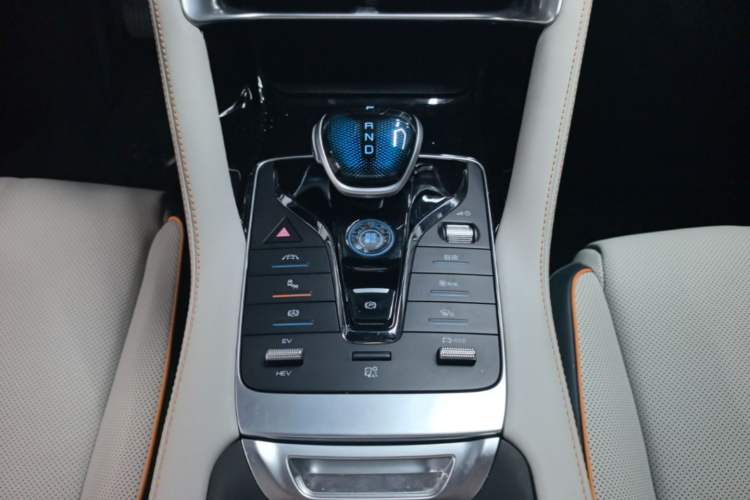 Used BYD Song PLUS New Energy 2021 DM-i 110KM Flagship PLUS 5G Edition Gear Lever
