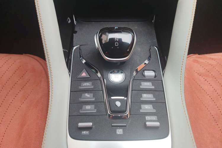 Used BYD Song PLUS New Energy 2021 DM-i 110KM Flagship PLUS Gear Lever