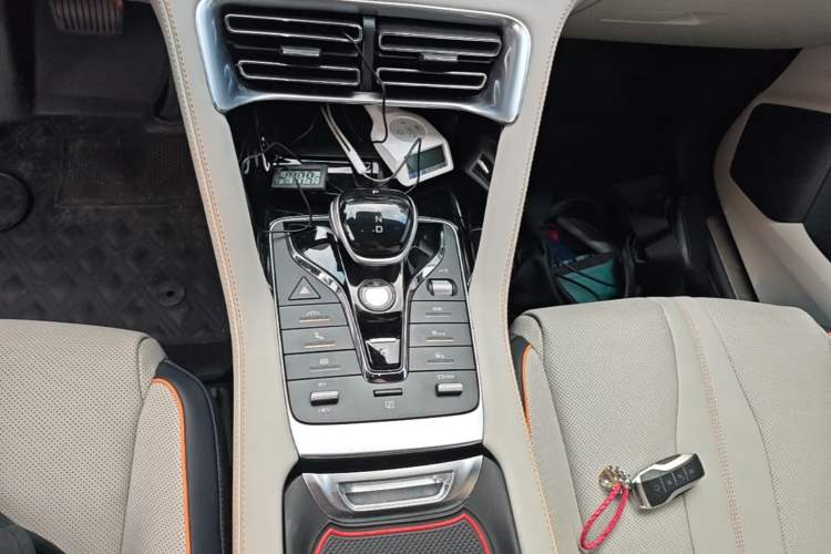 Used BYD Song PLUS New Energy 2021 DM-i 110KM Flagship PLUS Gear Lever