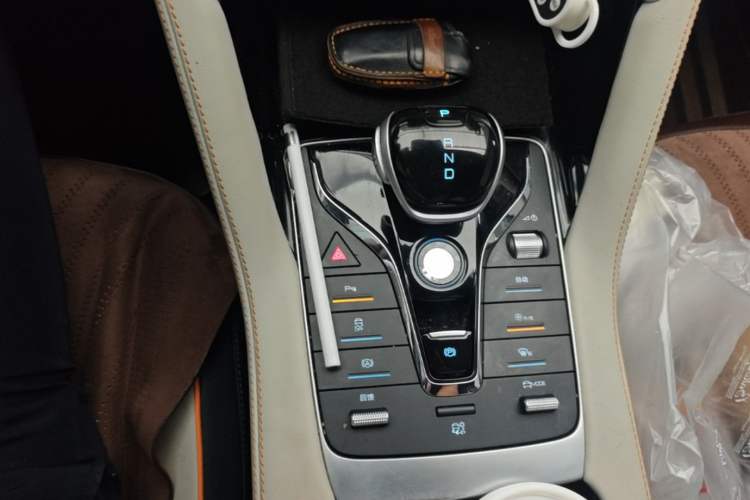 Used BYD Song PLUS New Energy 2021 EV Deluxe Model Gear Lever