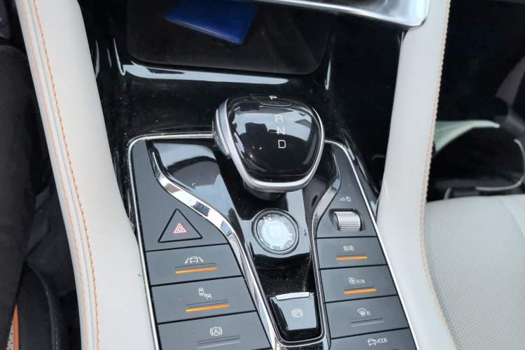 Used BYD Song PLUS New Energy 2021 DM-i 110KM Flagship PLUS Gear Lever