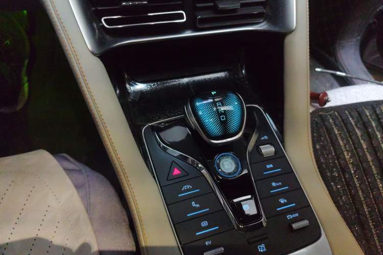 Used BYD Song PLUS New Energy 2021 DM-i 110KM Flagship PLUS Gear Lever