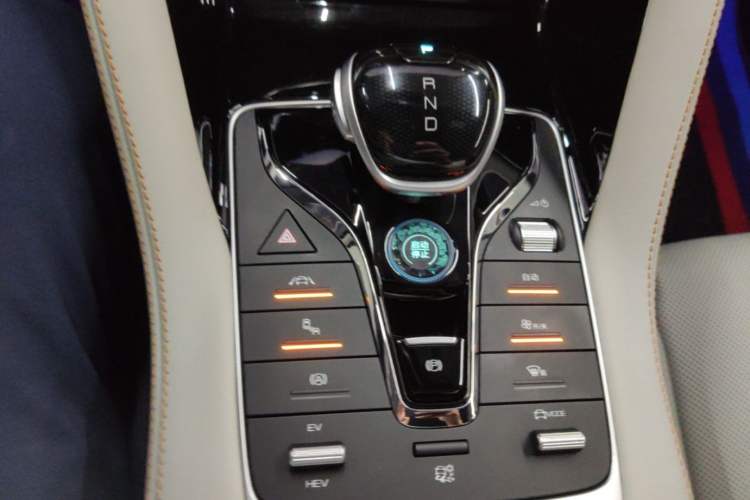 Used BYD Song PLUS New Energy 2021 DM-i 110KM Flagship PLUS 5G Edition Gear Lever