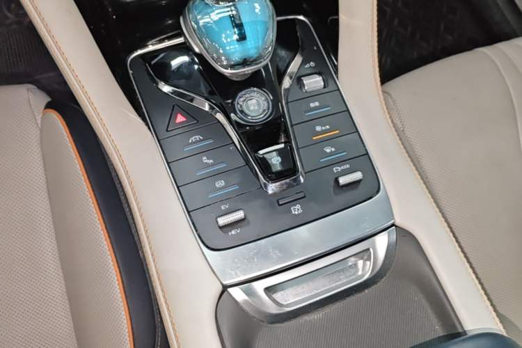 Used BYD Song PLUS New Energy 2021 DM-i 110KM Flagship PLUS Gear Lever
