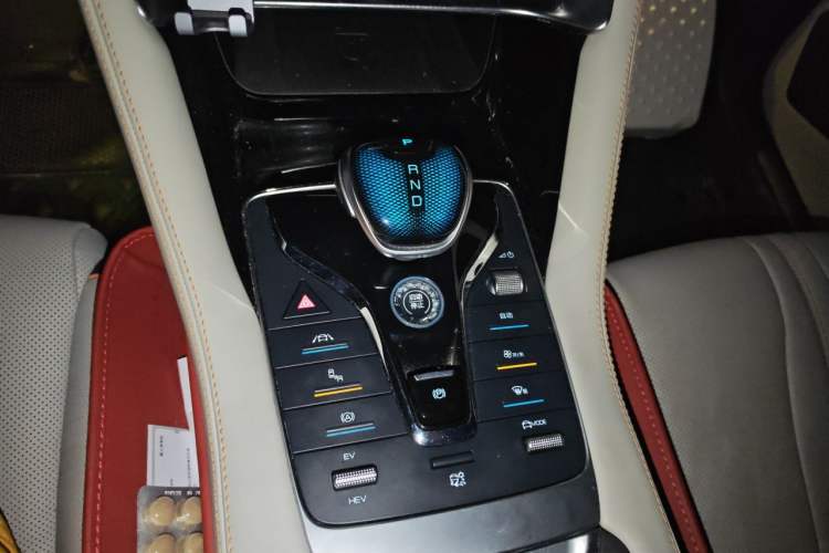 Used BYD Song PLUS New Energy 2021 DM-i 110KM Flagship PLUS Gear Lever