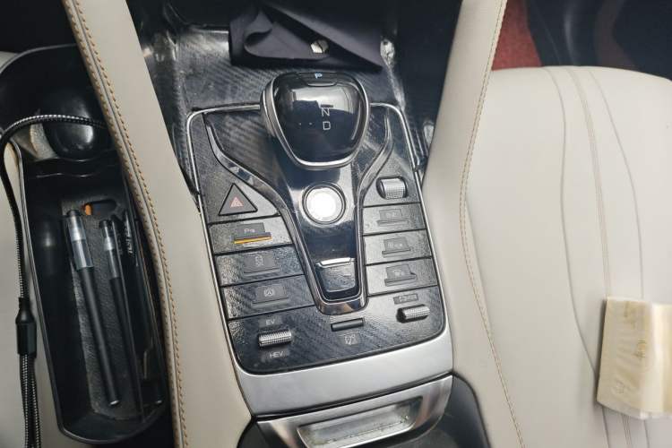 Used BYD Song PLUS New Energy 2021 DM-i 110KM Flagship Model Gear Lever