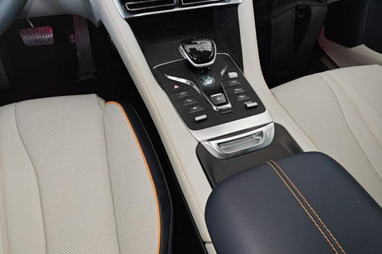 Used BYD Song PLUS New Energy 2021 DM-i 110KM Flagship Model Gear Lever