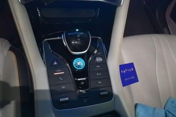 Used BYD Song PLUS New Energy 2021 DM-i 110KM Flagship PLUS Gear Lever