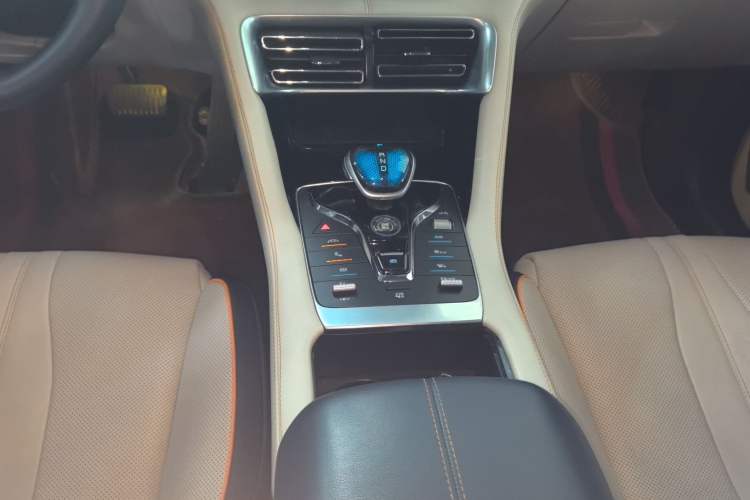 Used BYD Song PLUS New Energy 2021 DM-i 51KM Prestige Model Gear Lever