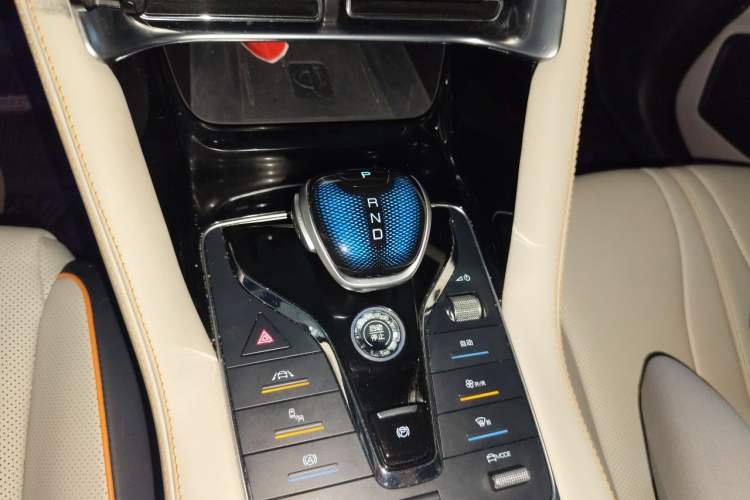 Used BYD Song PLUS New Energy 2021 DM-i 110KM Flagship PLUS Gear Lever