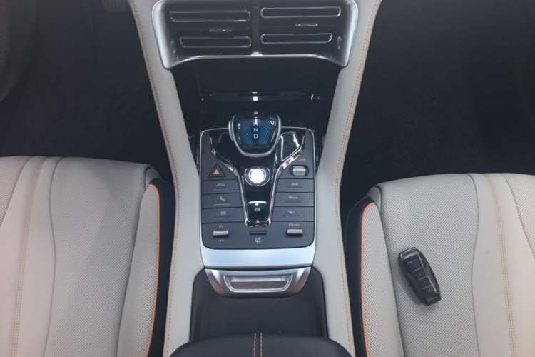 Used BYD Song PLUS New Energy 2021 DM-i 110KM Flagship PLUS 5G Edition Gear Lever