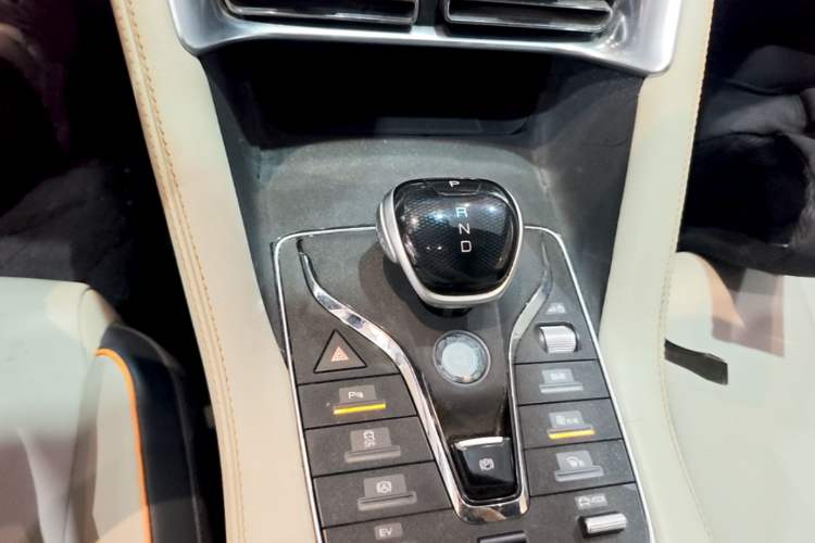 Used BYD Song PLUS New Energy 2021 DM-i 110KM Flagship Model Gear Lever
