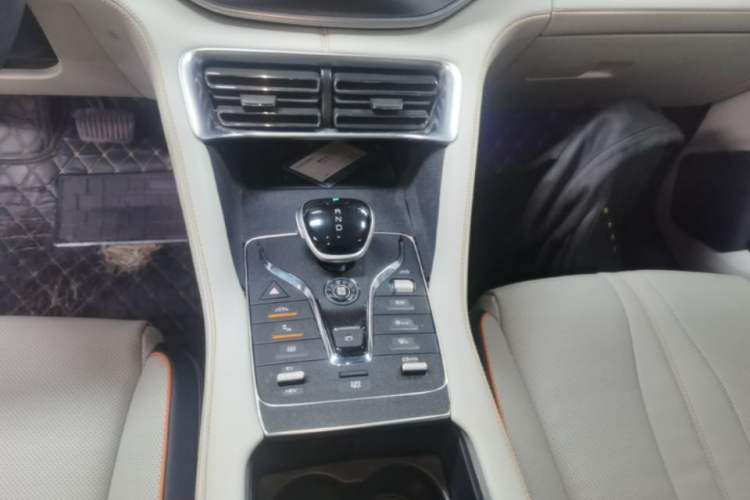 Used BYD Song PLUS New Energy 2021 DM-i 110KM Flagship PLUS Gear Lever