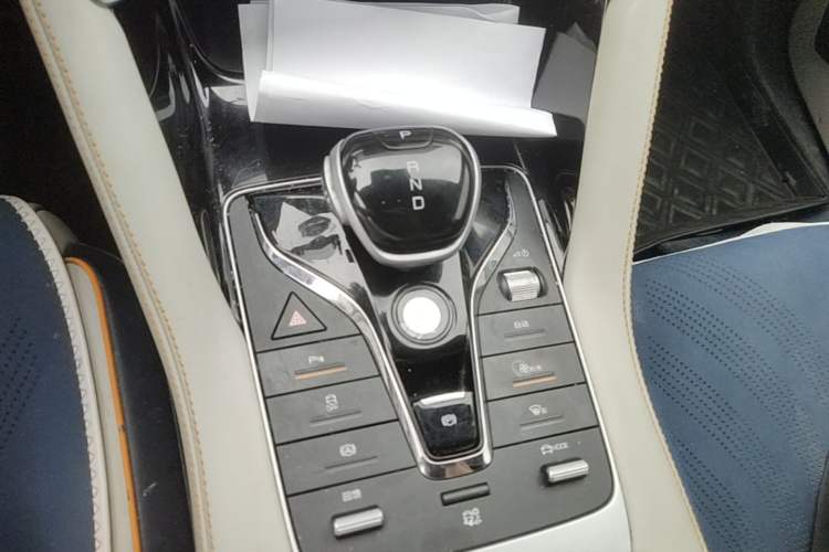Used BYD Song PLUS New Energy 2021 EV Deluxe Model Gear Lever