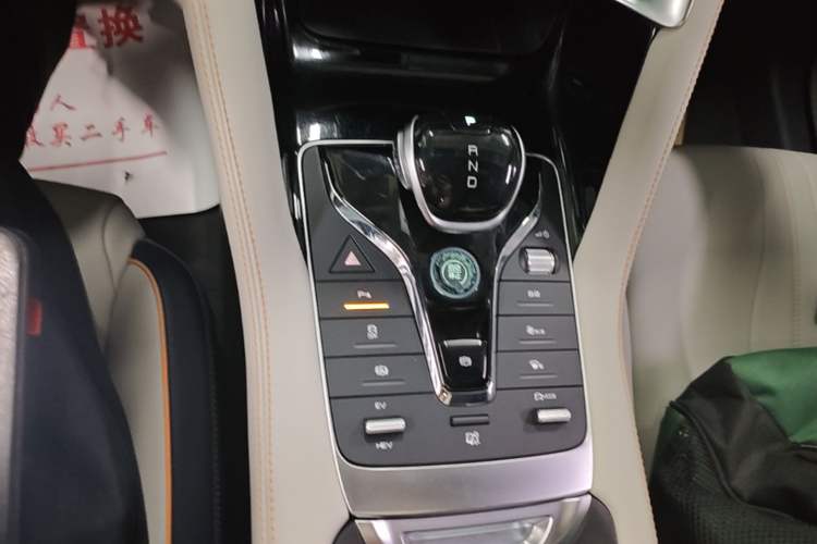 Used BYD Song PLUS New Energy 2021 DM-i 110KM Flagship Model Gear Lever