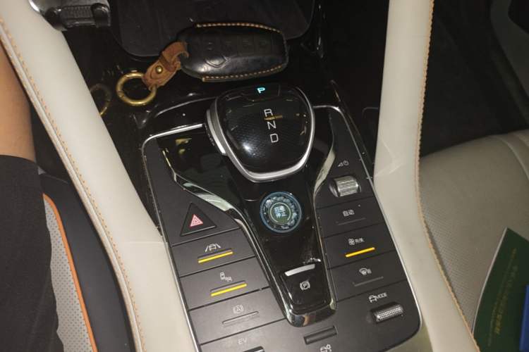 Used BYD Song PLUS New Energy 2021 DM-i 110KM Flagship PLUS Gear Lever