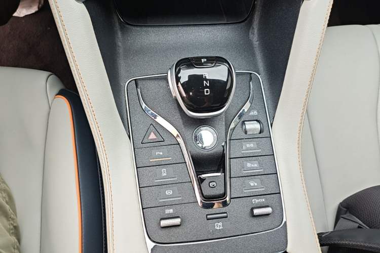 Used BYD Song PLUS New Energy 2021 EV Deluxe Model Gear Lever