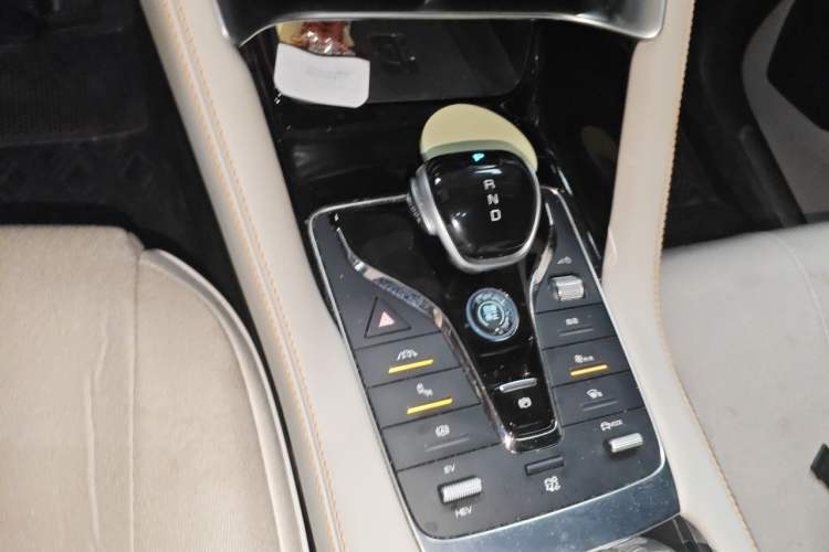 Used BYD Song PLUS New Energy 2021 DM-i 110KM Flagship PLUS Gear Lever
