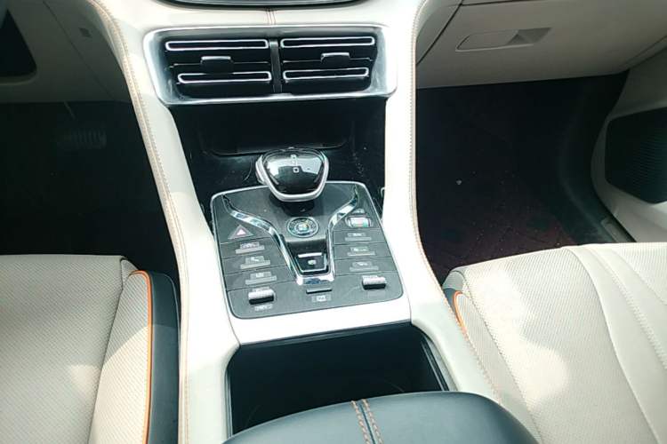 Used BYD Song PLUS New Energy 2021 DM-i 110KM Flagship PLUS Gear Lever