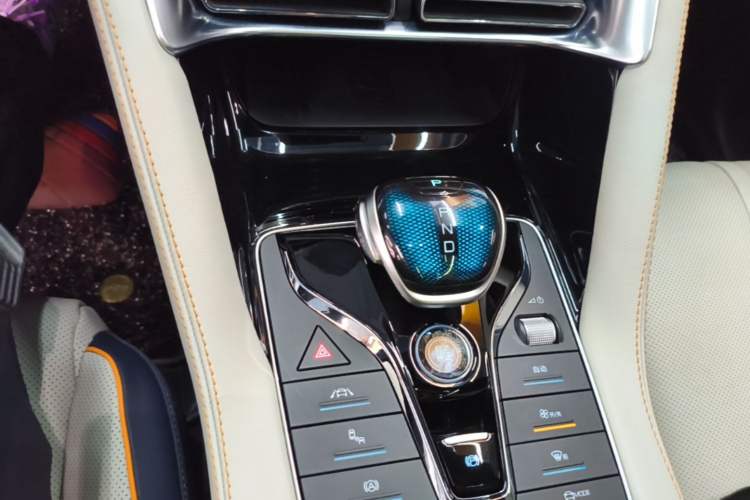 Used BYD Song PLUS New Energy 2021 DM-i 110KM Flagship PLUS Gear Lever