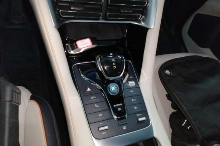 Used BYD Song PLUS New Energy 2021 DM-i 110KM Flagship PLUS Gear Lever