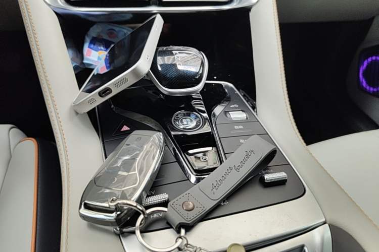 Used BYD Song PLUS New Energy 2021 DM-i 110KM Flagship Model Gear Lever