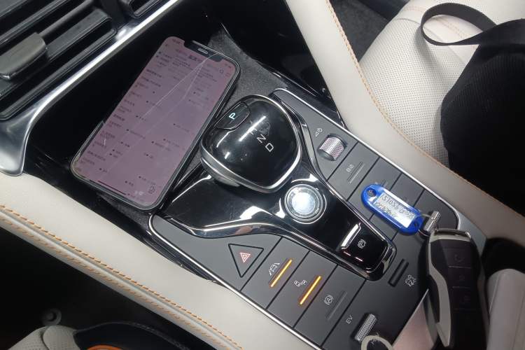 Used BYD Song PLUS New Energy 2021 DM-i 51KM Prestige Model Gear Lever
