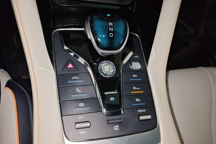 Used BYD Song PLUS New Energy 2021 DM-i 110KM Flagship PLUS Gear Lever