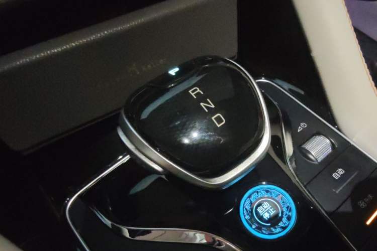 Used BYD Song PLUS New Energy 2021 DM-i 110KM Flagship PLUS 5G Edition Gear Lever