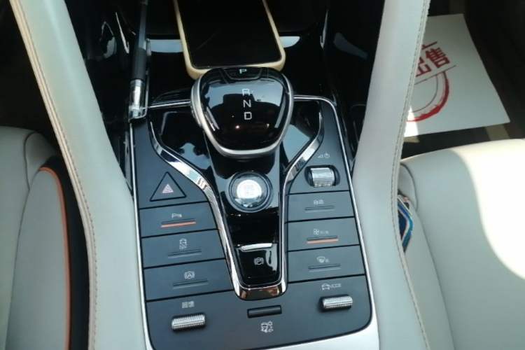Used BYD Song PLUS New Energy 2021 EV Deluxe Model Gear Lever