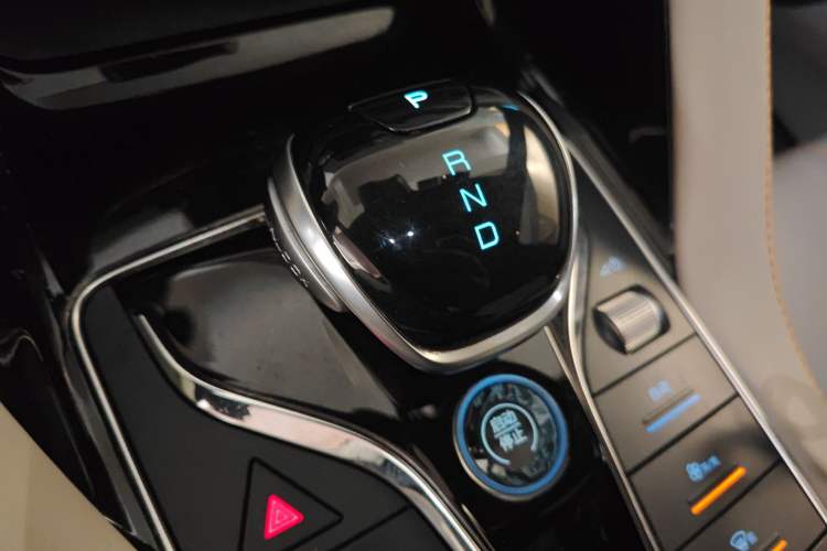 Used BYD Song PLUS New Energy 2021 EV Deluxe Model Gear Lever