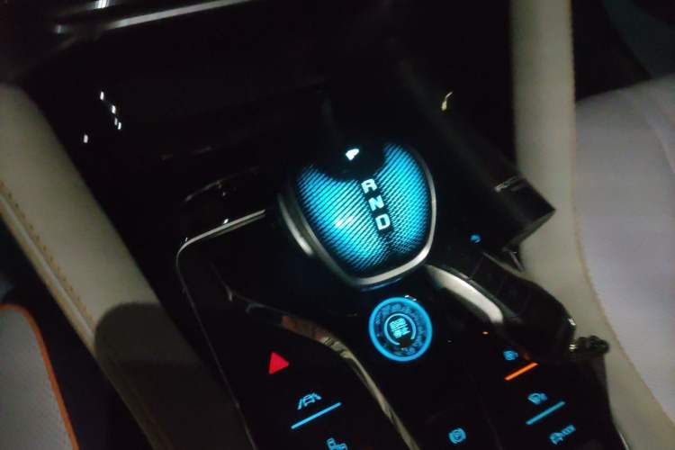 Used BYD Song PLUS New Energy 2021 DM-i 110KM Flagship PLUS Gear Lever