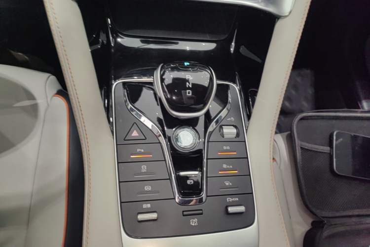 Used BYD Song PLUS New Energy 2021 EV Deluxe Model Gear Lever