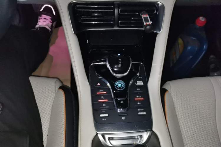 Used BYD Song PLUS New Energy 2021 DM-i 51KM Prestige Model Gear Lever