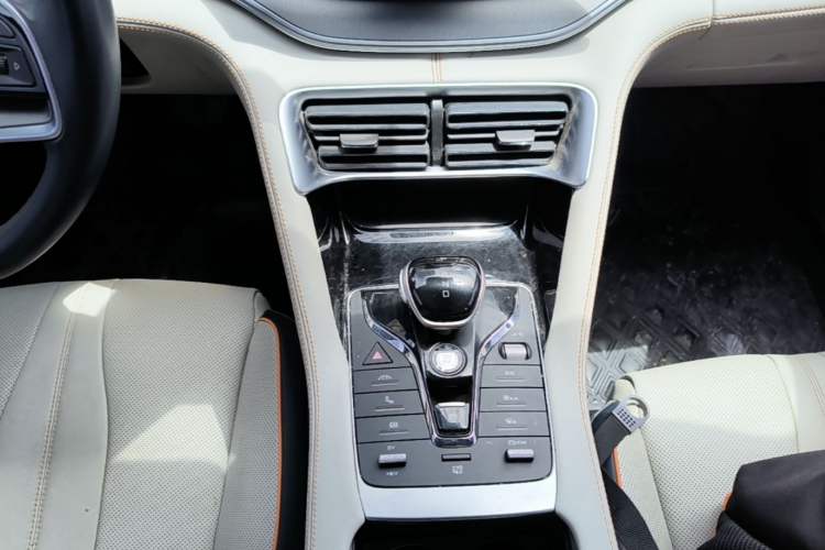 Used BYD Song PLUS New Energy 2021 DM-i 51KM Prestige Model Gear Lever