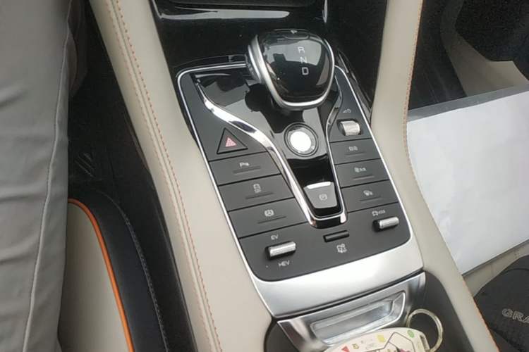 Used BYD Song PLUS New Energy 2021 DM-i 110KM Flagship Model Gear Lever