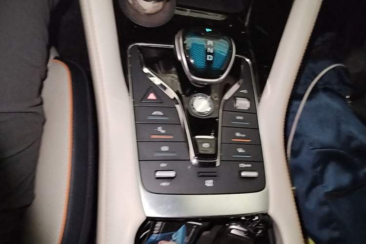 Used BYD Song PLUS New Energy 2021 DM-i 51KM Prestige Model Gear Lever