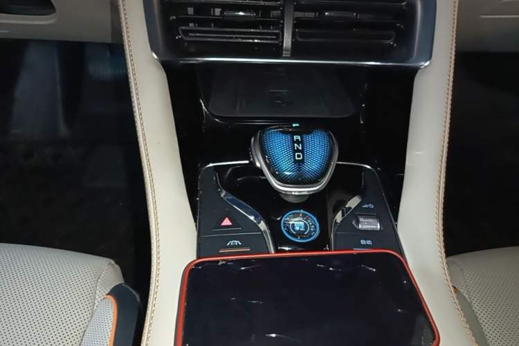 Used BYD Song PLUS New Energy 2021 DM-i 110KM Flagship PLUS Gear Lever