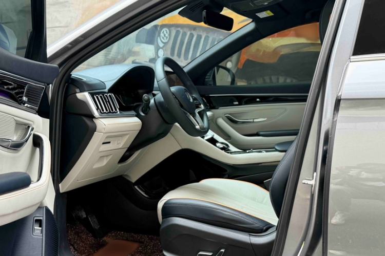 Used BYD Song PLUS New Energy 2021 DM-i 110KM Flagship PLUS Interior 1