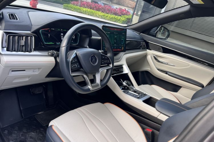 Used BYD Song PLUS New Energy 2021 EV Flagship Model Interior 11