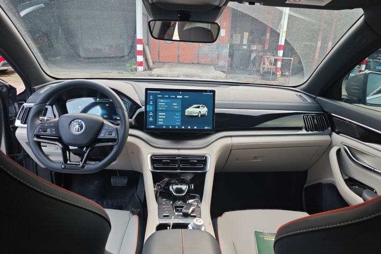 Used BYD Song PLUS New Energy 2021 DM-i 110KM Flagship Model Interior 2