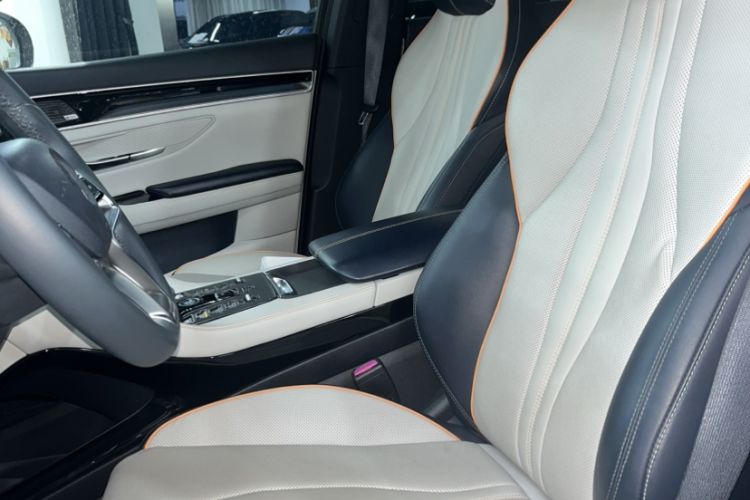 Used BYD Song PLUS New Energy 2021 EV Flagship Model Interior 2