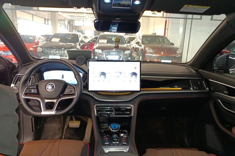 Used BYD Song PLUS New Energy 2021 DM-i 100KM Four-Wheel Drive Flagship PLUS Interior 2