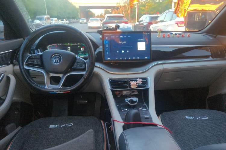 Used BYD Song PLUS New Energy 2021 DM-i 110KM Flagship PLUS Interior 2