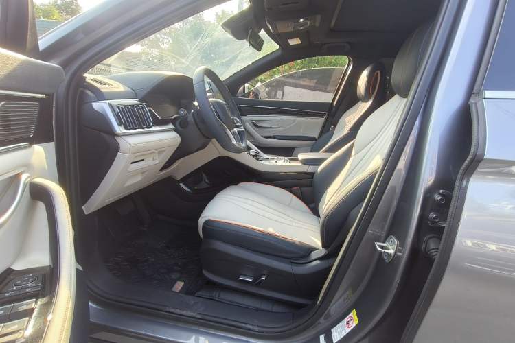 Used BYD Song PLUS New Energy 2021 DM-i 51KM Prestige Model Interior 3